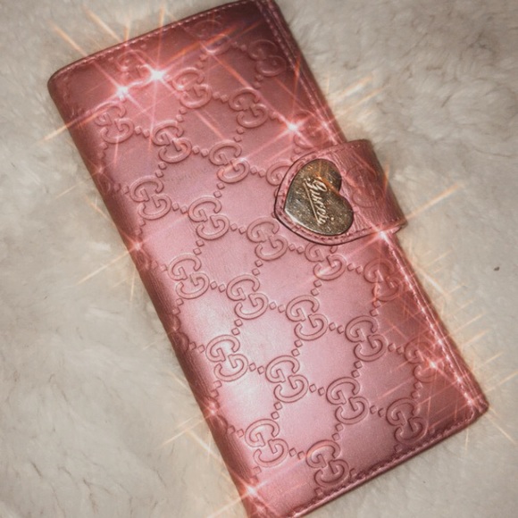 Gucci Handbags - Gucci “Guccissima” Wallet